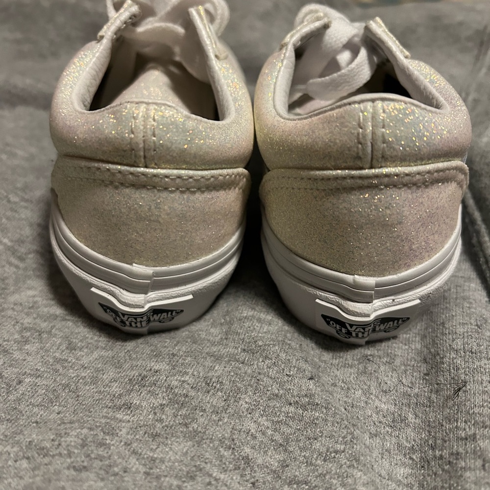 New! Never worn! 11.0c Size White Glitter Vans